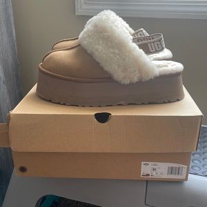 Women’s UGG Funkette